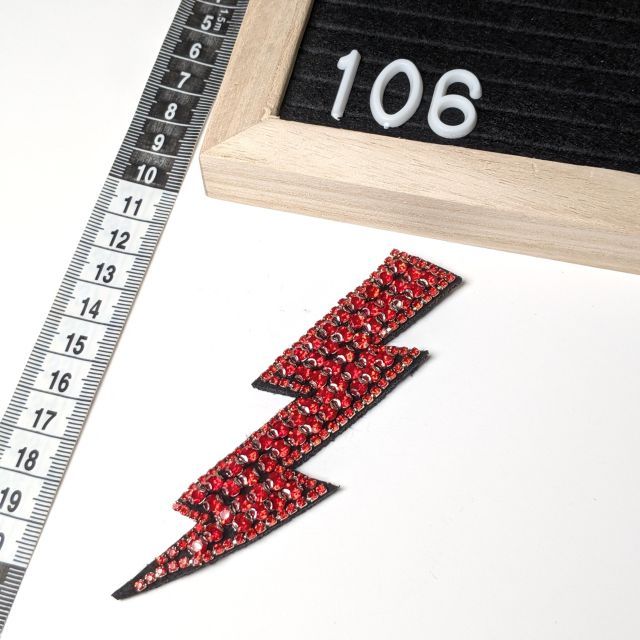 Patch 106 - Red Rhinestone Lightening Bolt 4.5x11cm - Sew On